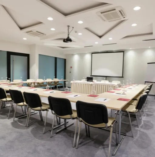 How to choose conference room scheduling software