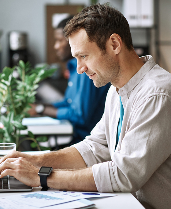 male-worker-in-office