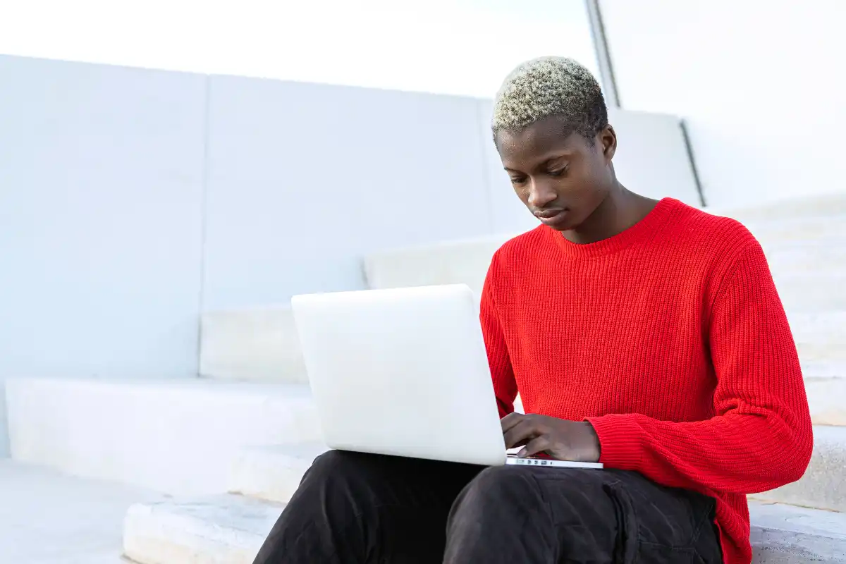How acceptable use policies boost workplace technology adoption